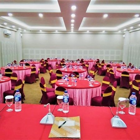 Delima Hotel Banjarmasin  Ngoại thất bức ảnh